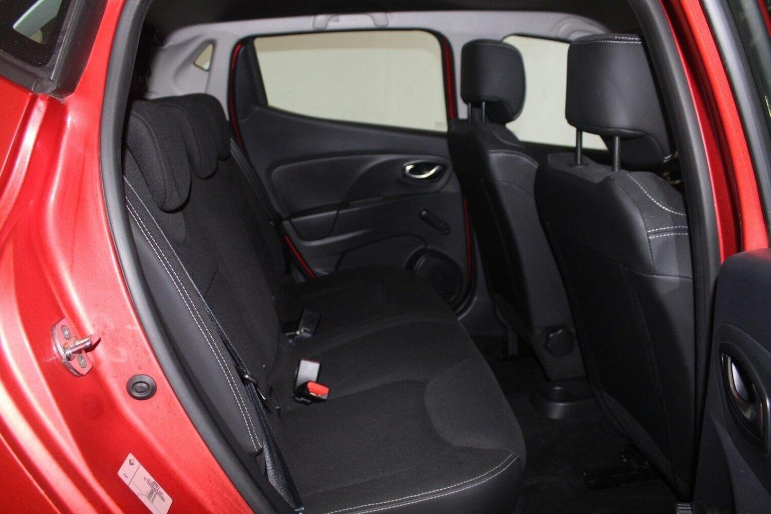 Used Renault Clio 2015 for sale - 77464565: Photo 43