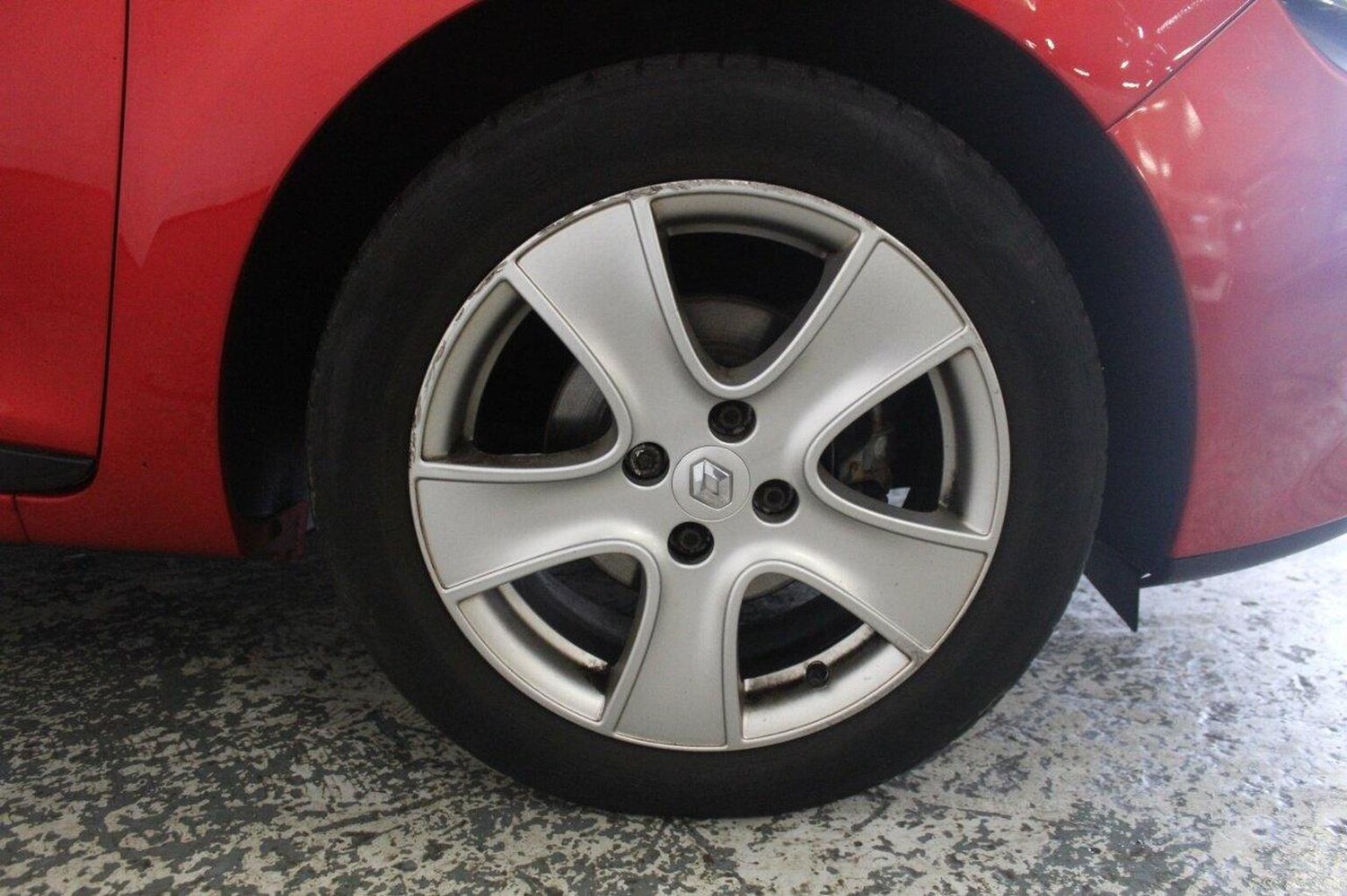 Used Renault Clio 2015 for sale - 77464565: Photo 45