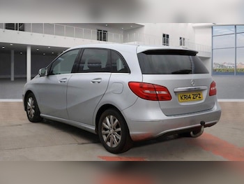Used Mercedes-Benz B Class 2014 for sale - 77729596: Photo