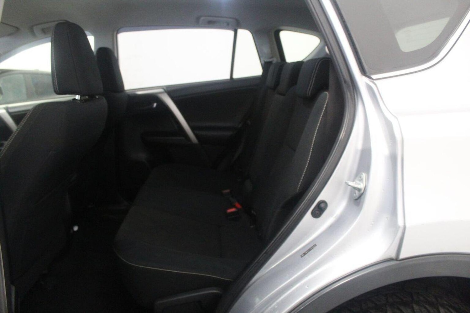 Used Toyota RAV4 2016 for sale - 77937892: Photo 53