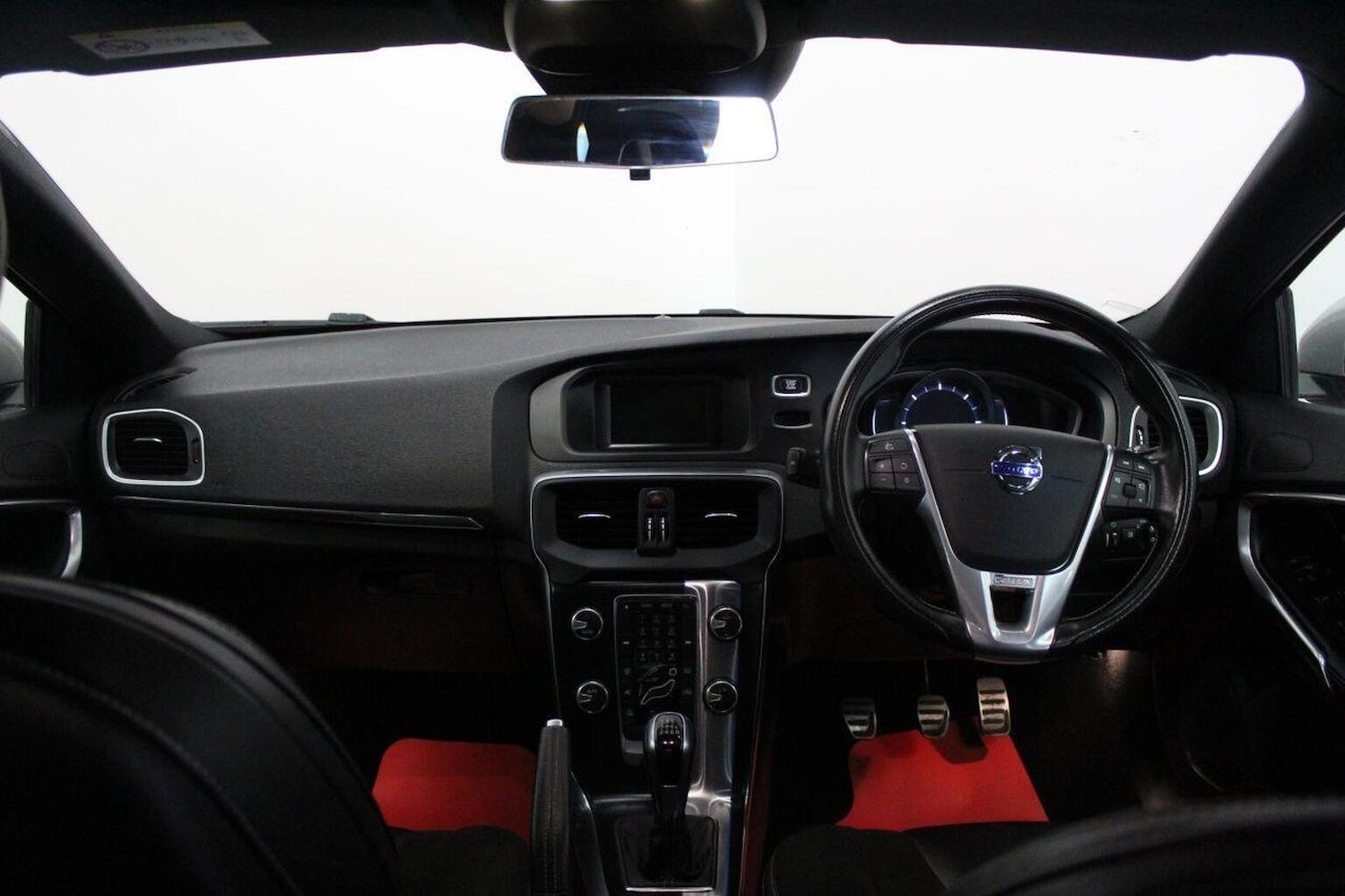 Used Volvo V40 2016 for sale - 77937805: Photo 27