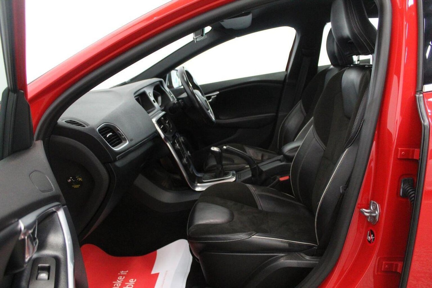 Used Volvo V40 2016 for sale - 77937805: Photo 49