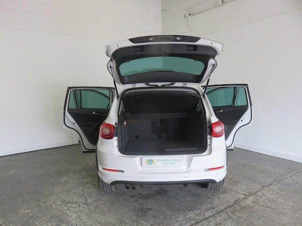 Used Volkswagen Tiguan 2010 for sale - 75587189: Photo 24