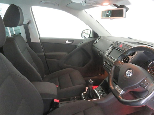 Used Volkswagen Tiguan 2010 for sale - 75587189: Photo 31