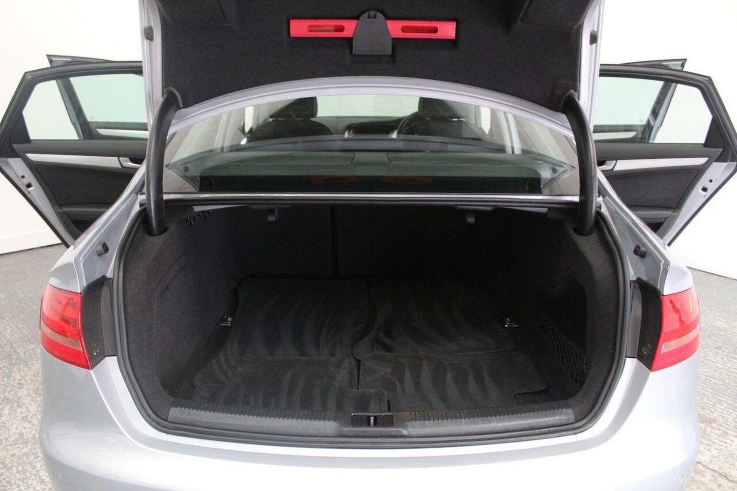 Used Audi A4 2014 for sale - 76126368: Photo 24