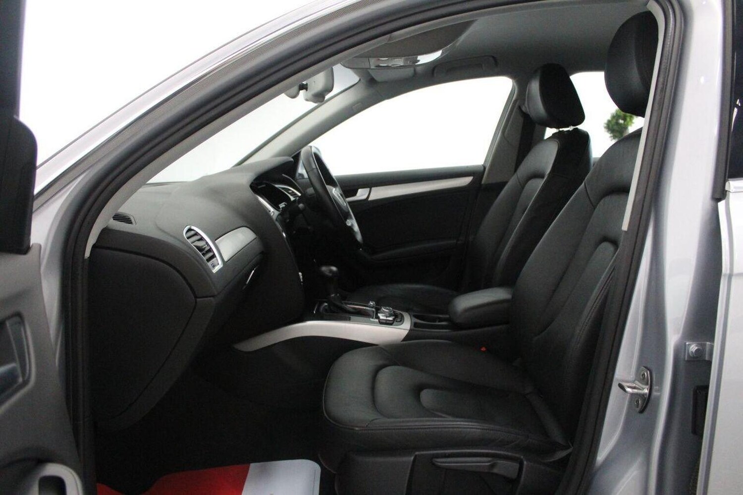 Used Audi A4 2014 for sale - 76126368: Photo 53