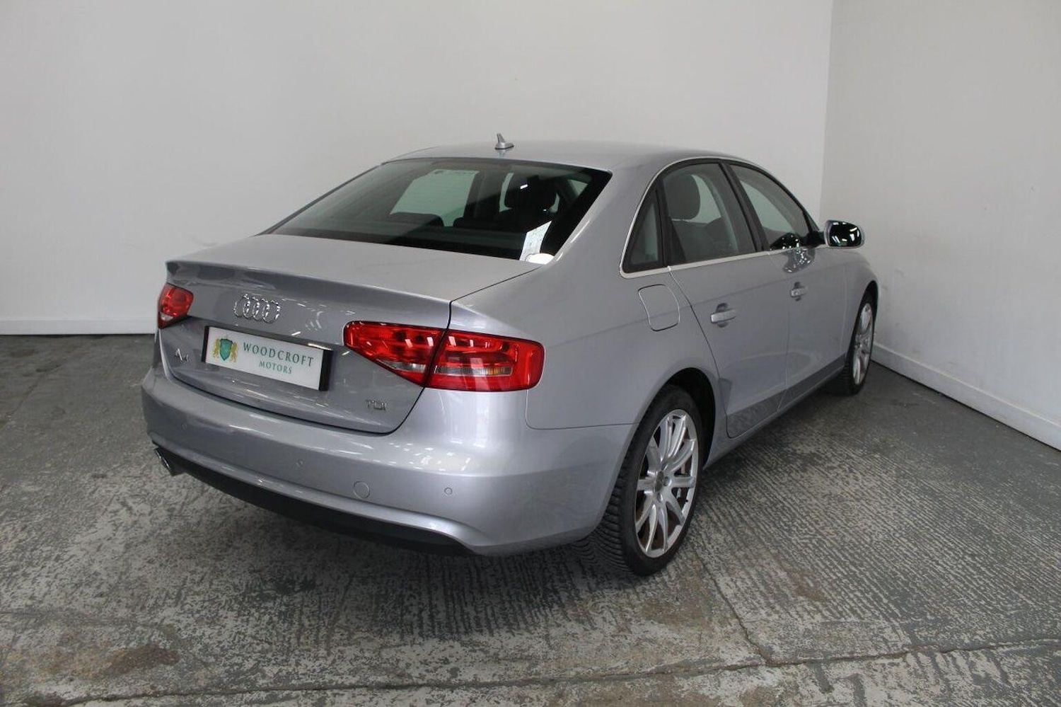 Used Audi A4 2014 for sale - 76126368: Photo 8