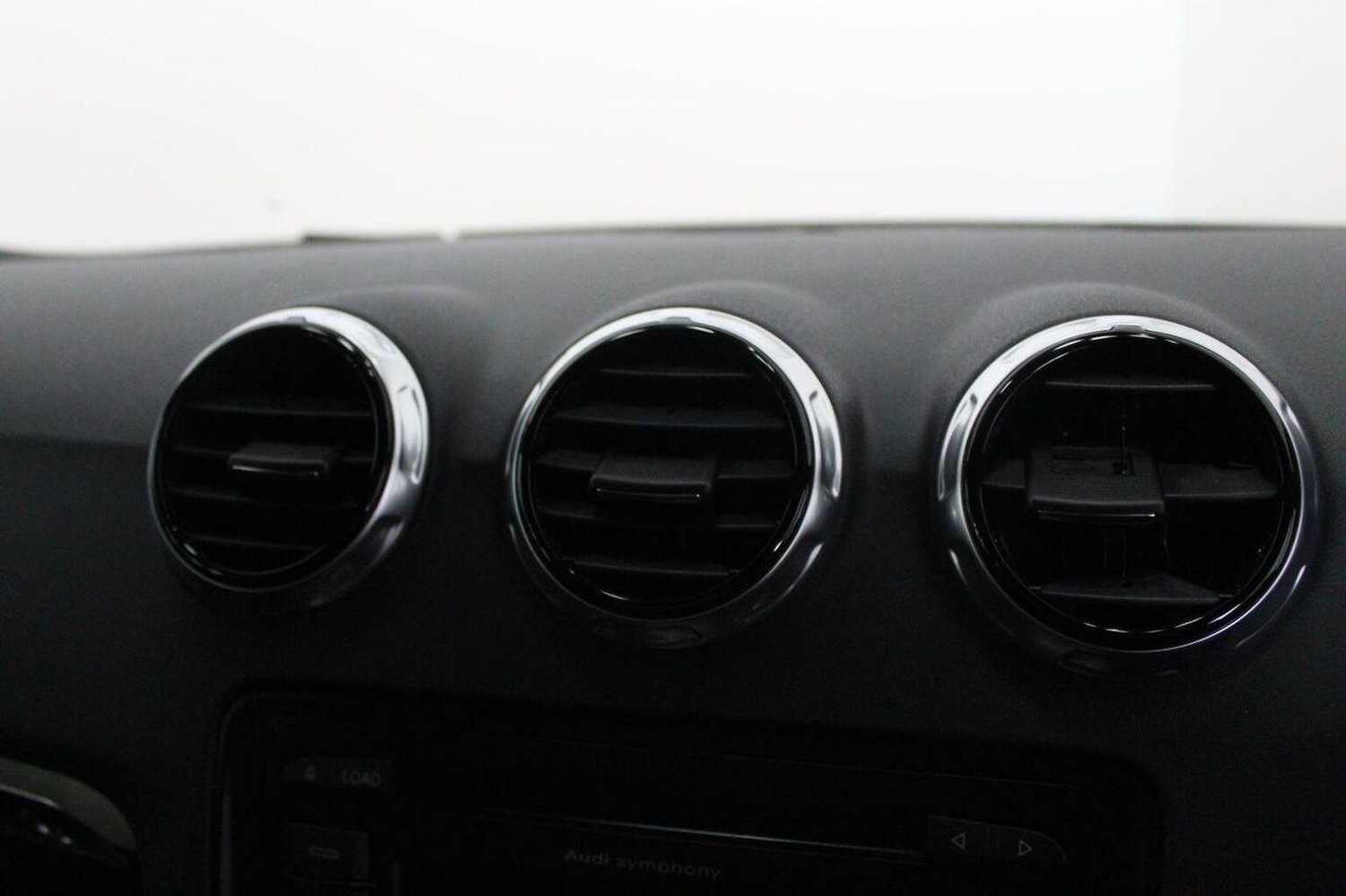 Vehicle 33