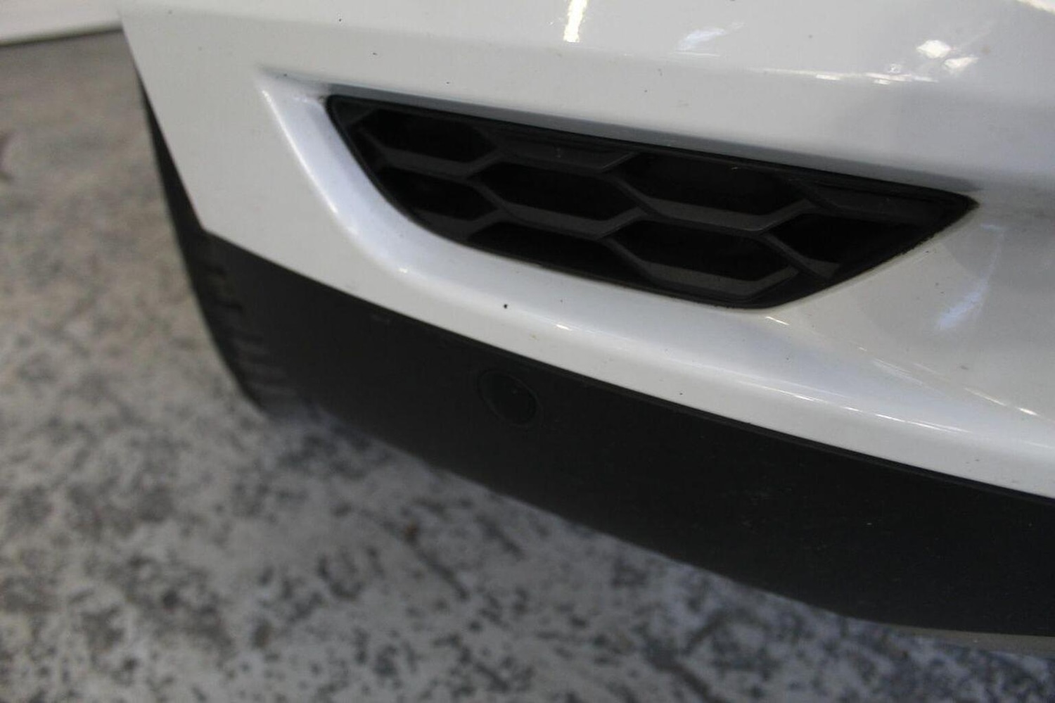 Used Jaguar E-Pace 2019 for sale - 76725596: Photo 16