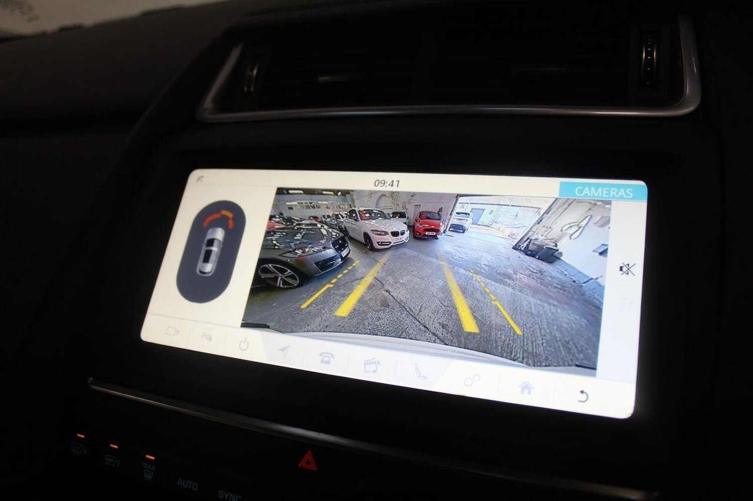 Used Jaguar E-Pace 2019 for sale - 76725596: Photo 42