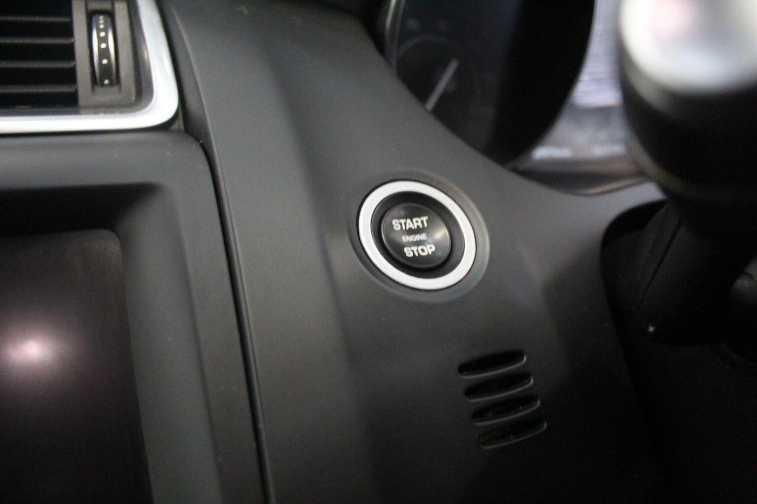 Used Jaguar E-Pace 2019 for sale - 76725596: Photo 45