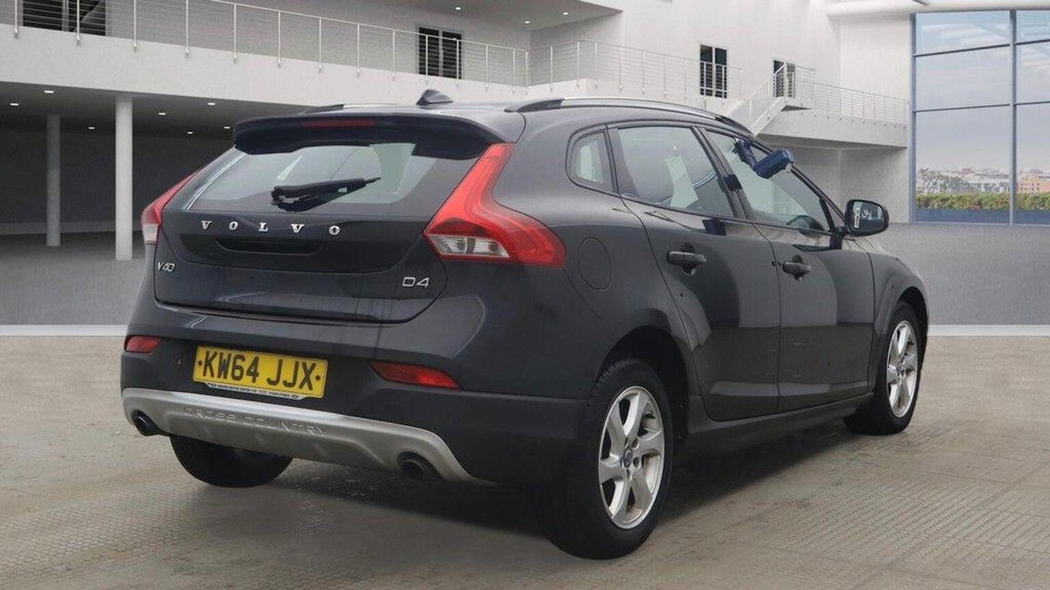 Used Volvo V40 2015 for sale - 77319846: Photo 7