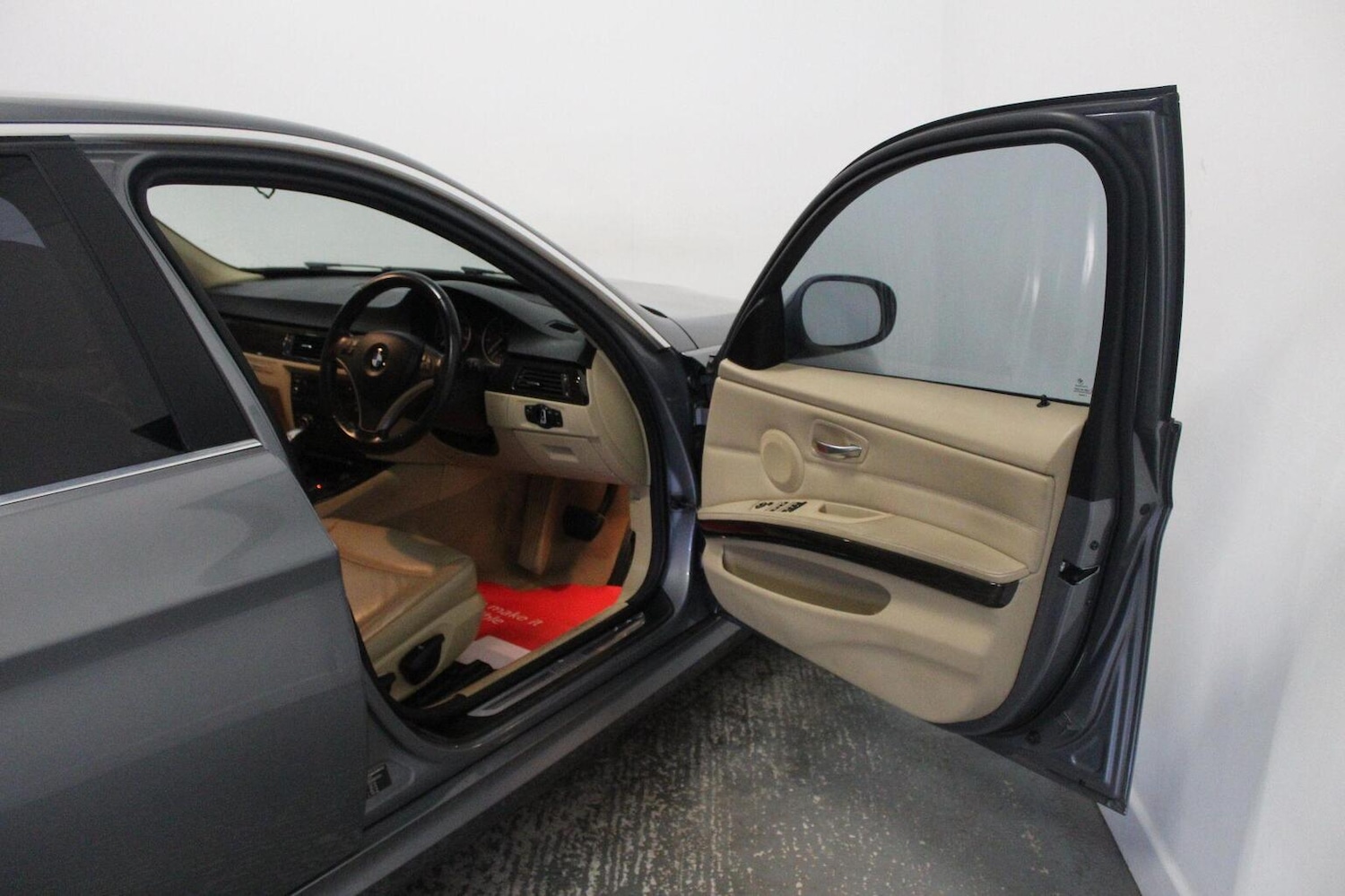 Used BMW 3 Series 2011 for sale - 78053281: Photo 23