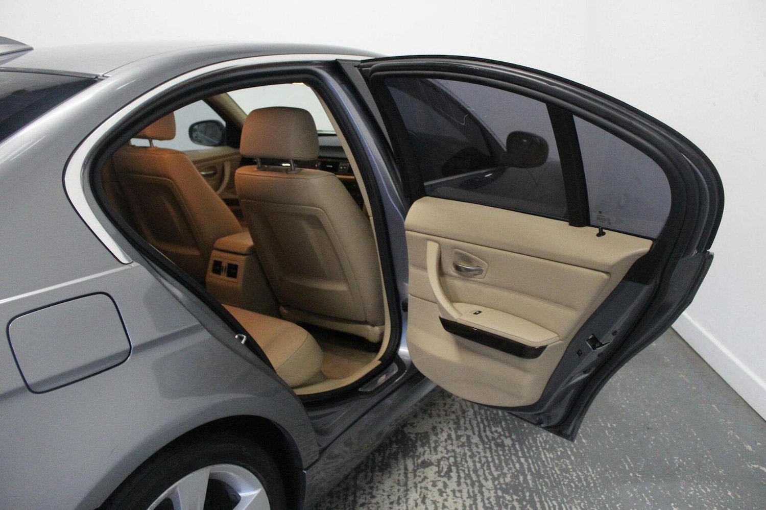 Used BMW 3 Series 2011 for sale - 78053281: Photo 24