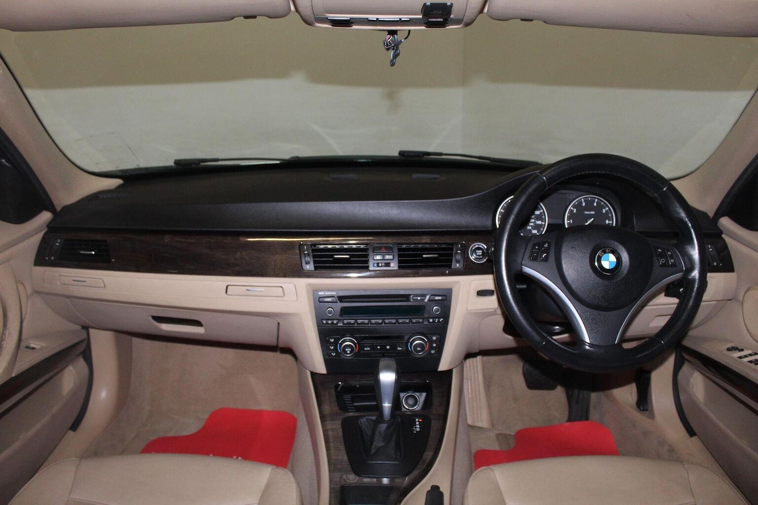 Used BMW 3 Series 2011 for sale - 78053281: Photo 27
