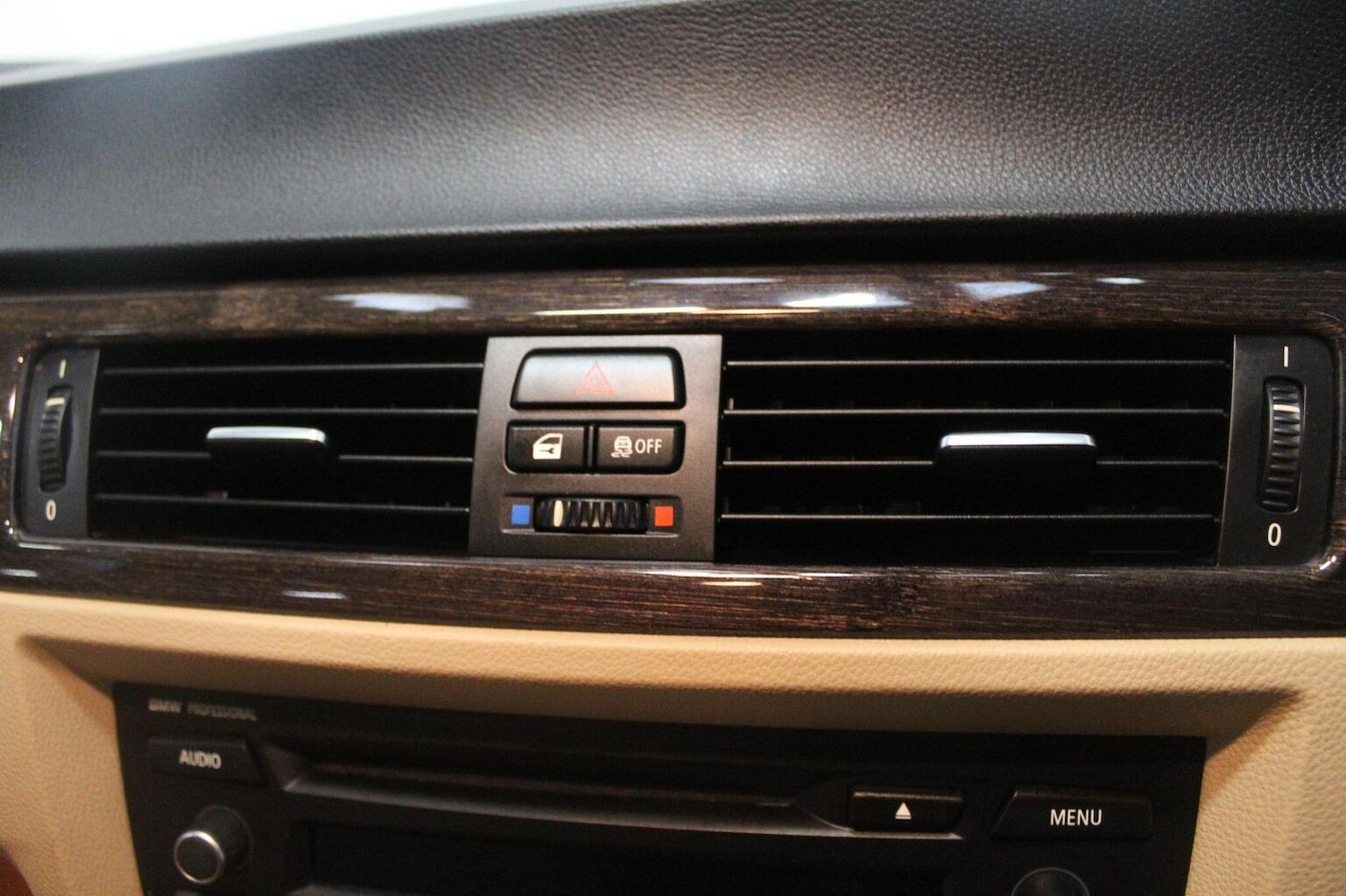 Used BMW 3 Series 2011 for sale - 78053281: Photo 35