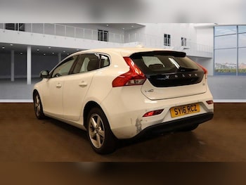 Used Volvo V40 2016 for sale - 76005603: Photo