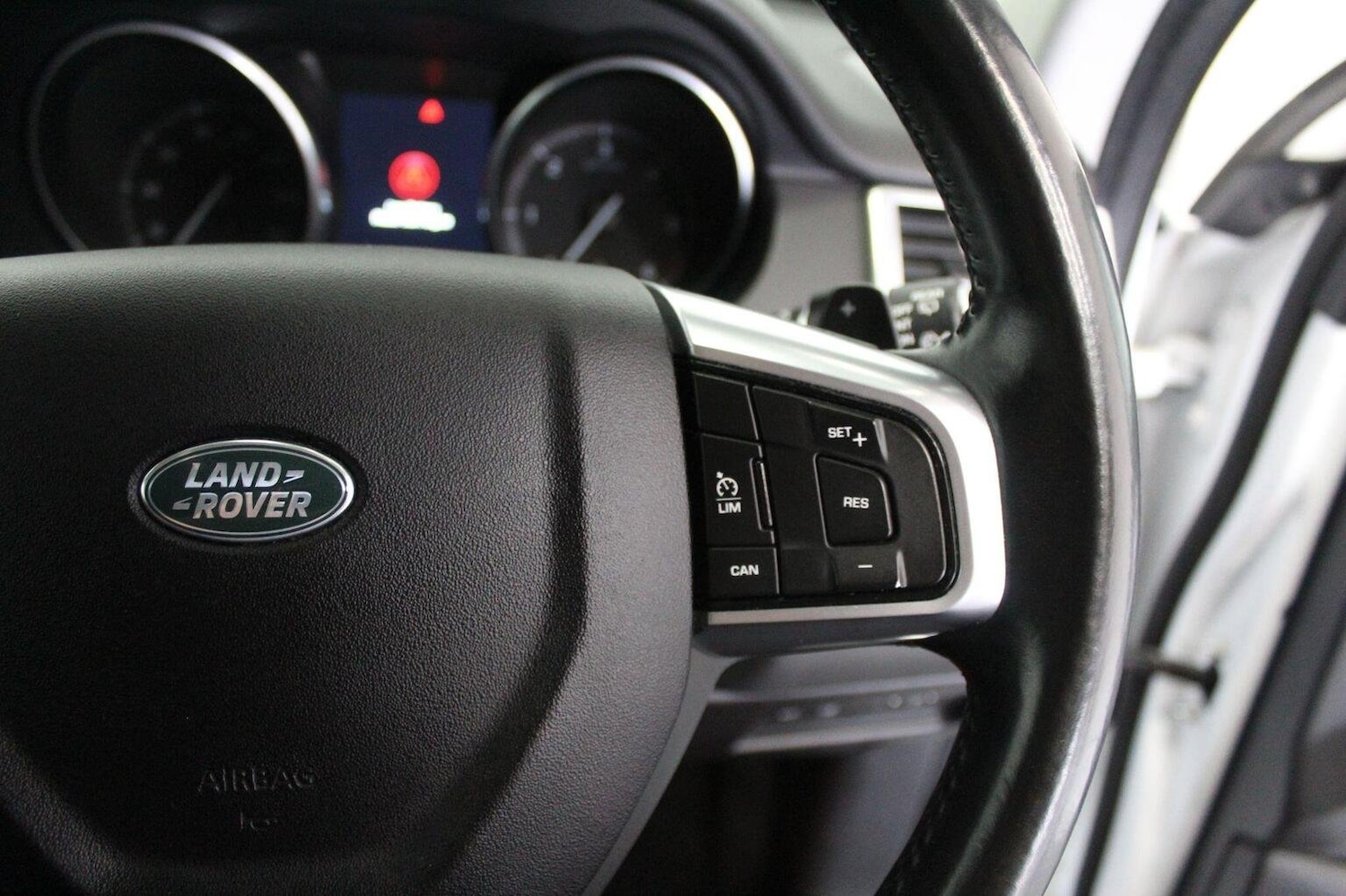 Used Land Rover Discovery Sport 2016 for sale - 76174089: Photo 49