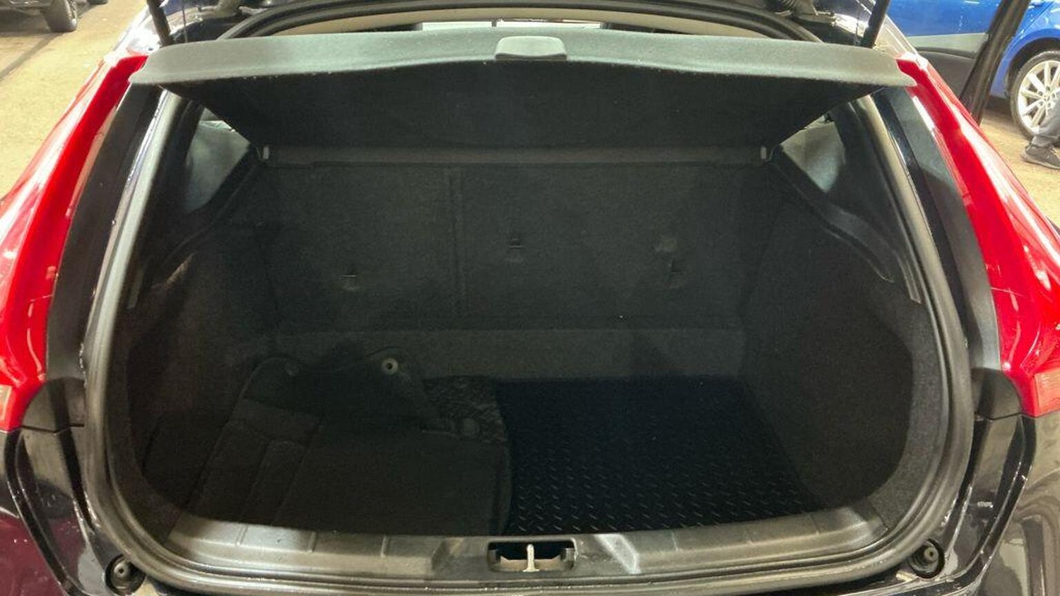 Used Volvo V40 Cross Country 2015 for sale - 77350126: Photo 10