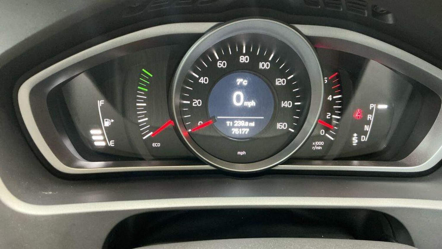 Used Volvo V40 Cross Country 2015 for sale - 77350126: Photo 15