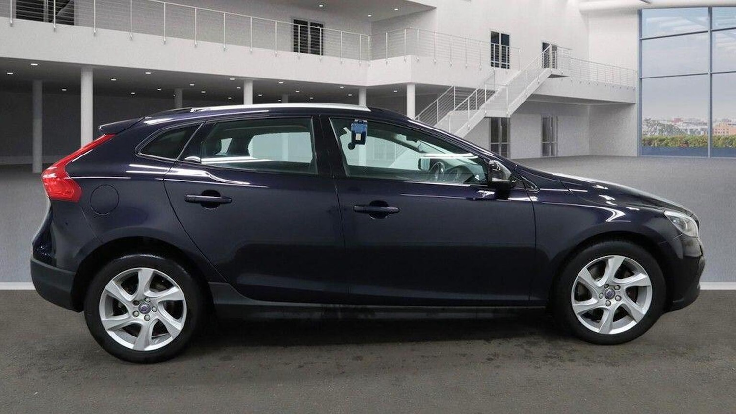 Used Volvo V40 Cross Country 2015 for sale - 77350126: Photo 7