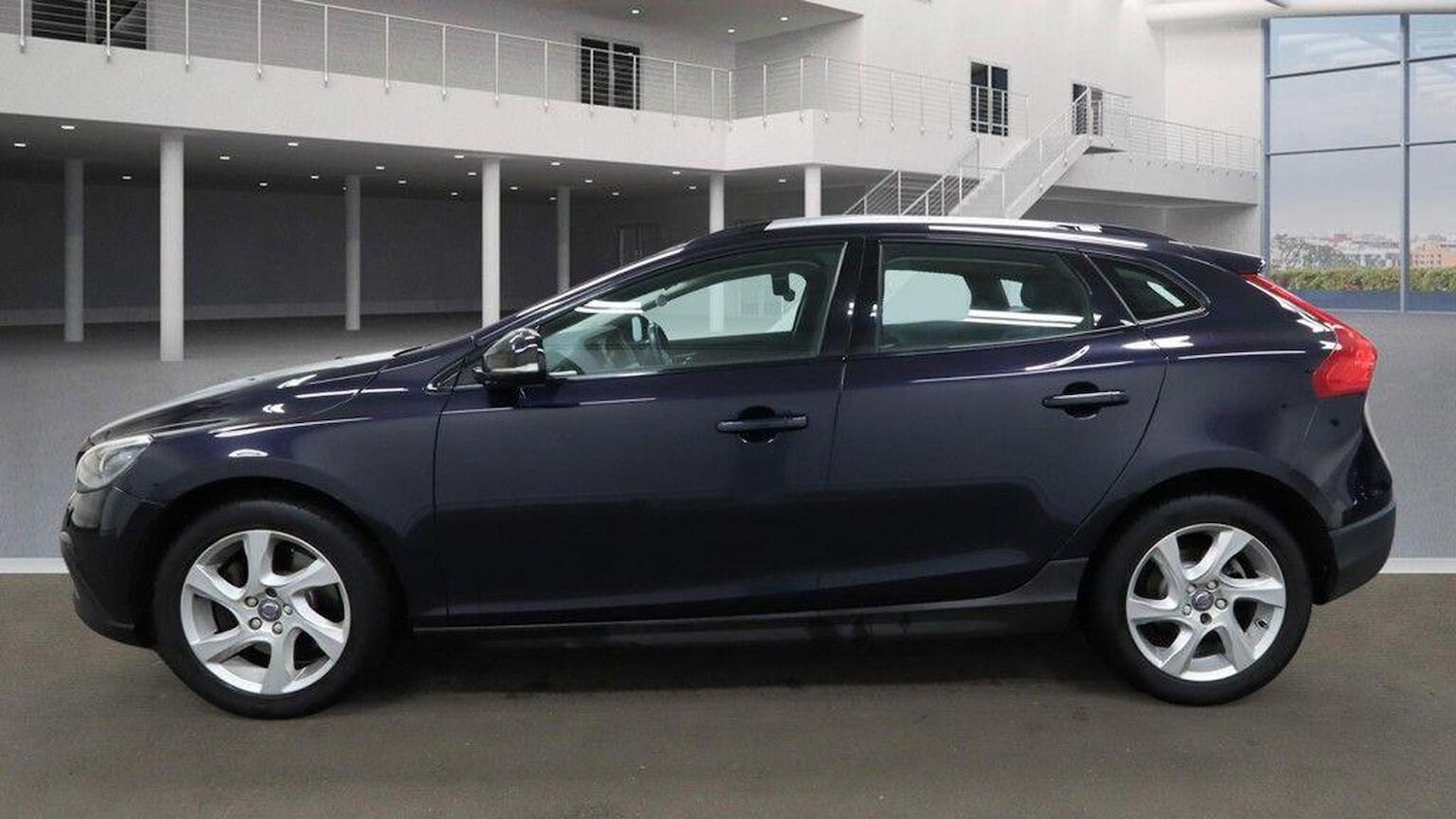 Used Volvo V40 Cross Country 2015 for sale - 77350126: Photo 8
