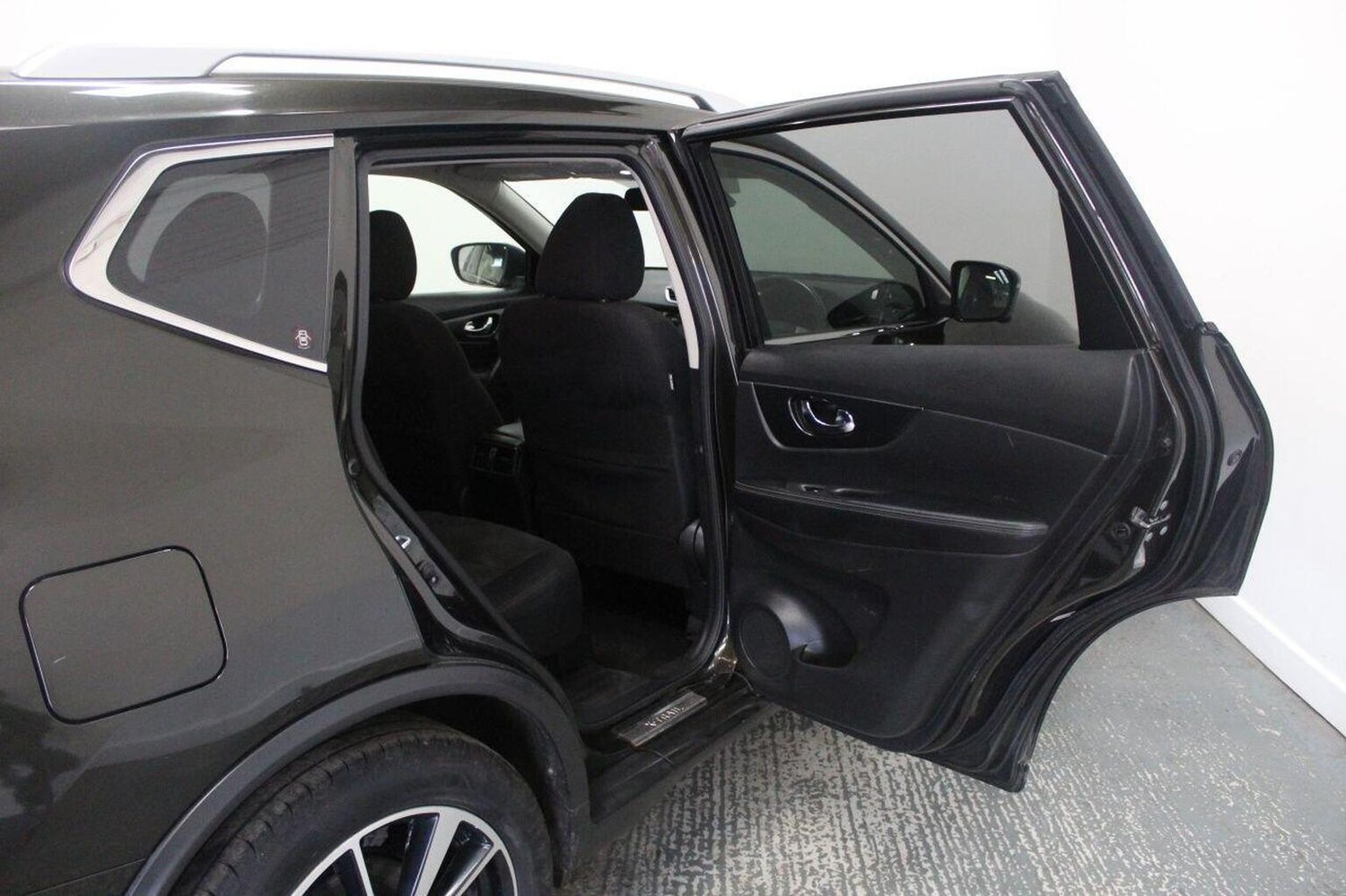 Used Nissan X-Trail 2017 for sale - 77643691: Photo 28