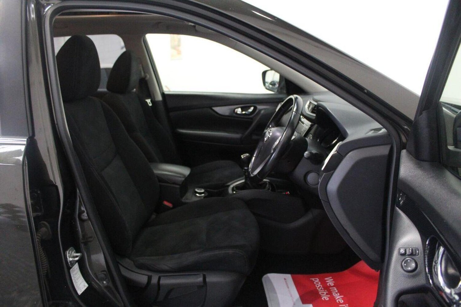 Used Nissan X-Trail 2017 for sale - 77643691: Photo 31