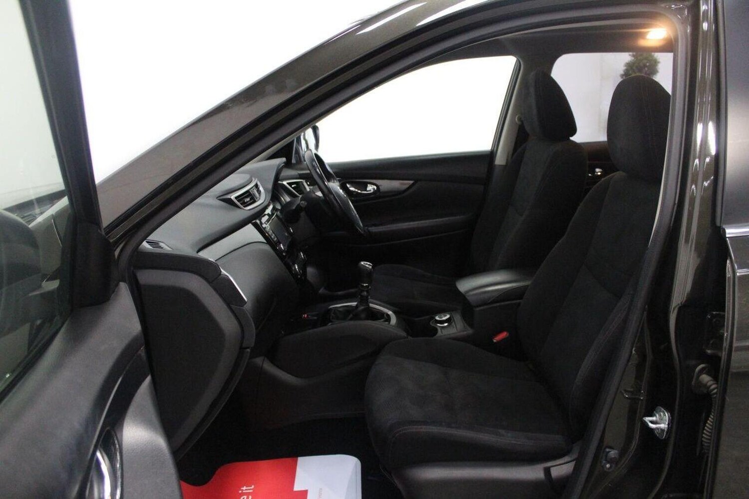 Used Nissan X-Trail 2017 for sale - 77643691: Photo 59