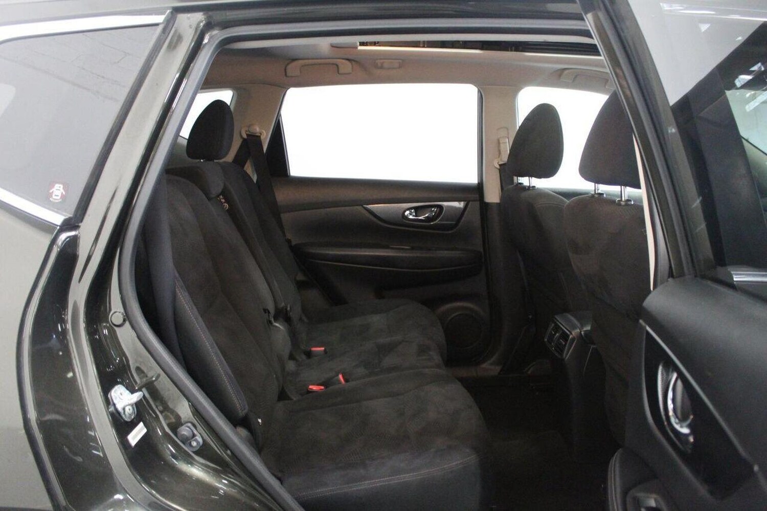 Used Nissan X-Trail 2017 for sale - 77643691: Photo 62