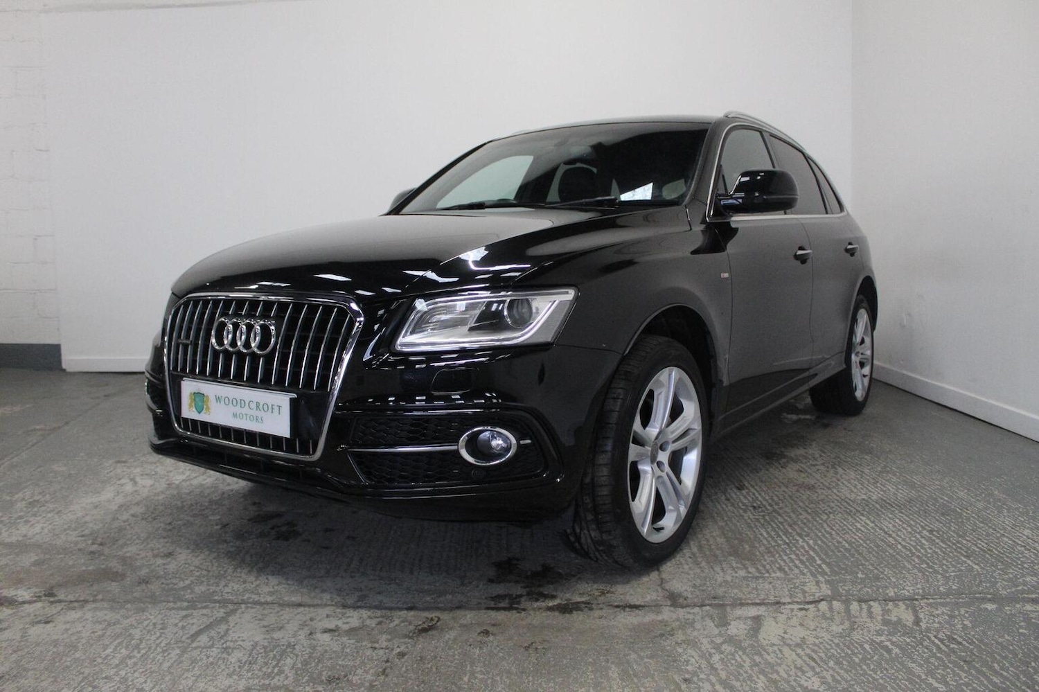 Used Audi Q5 2015 for sale - 77938195: Photo 2