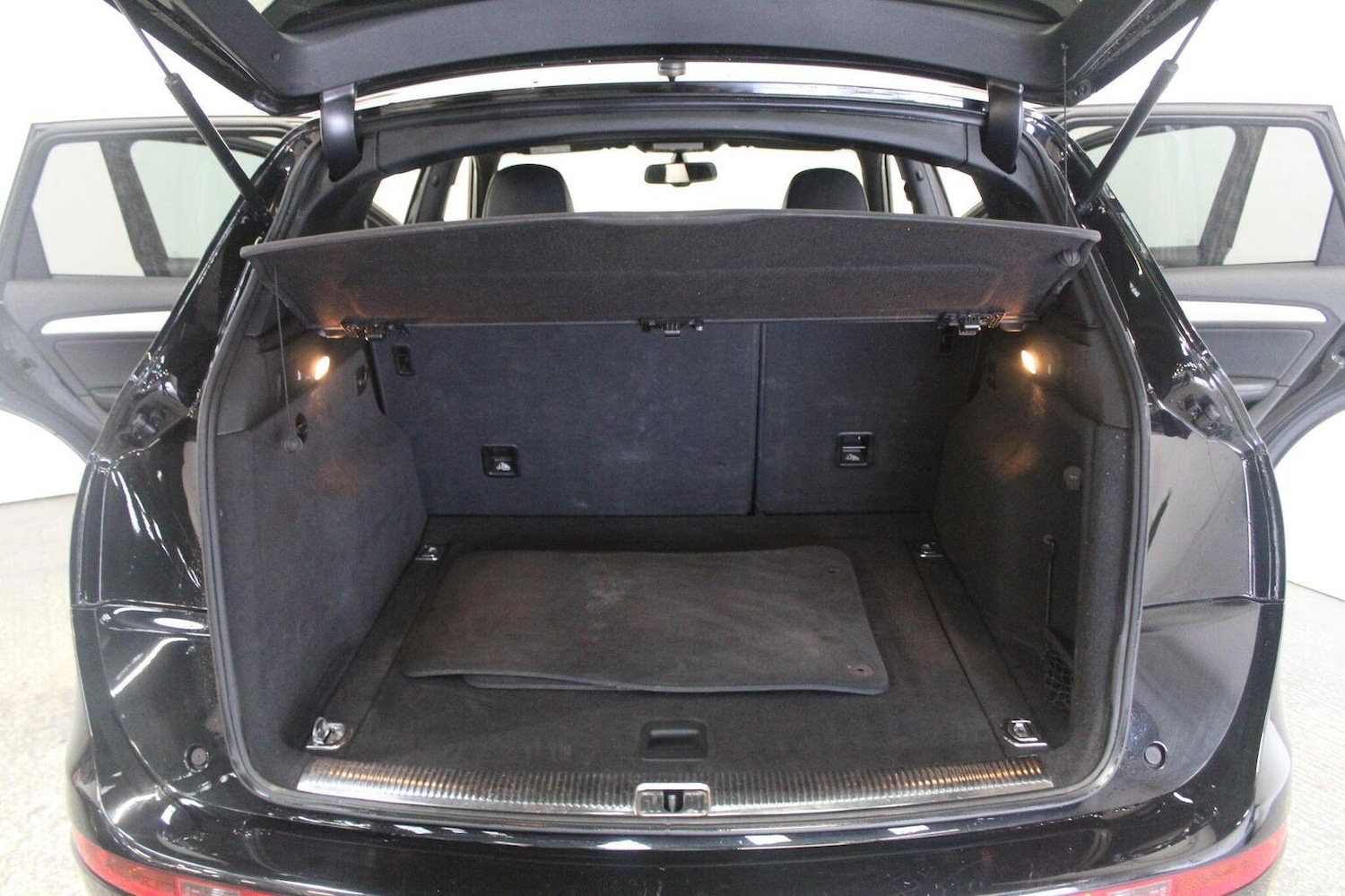 Used Audi Q5 2015 for sale - 77938195: Photo 24