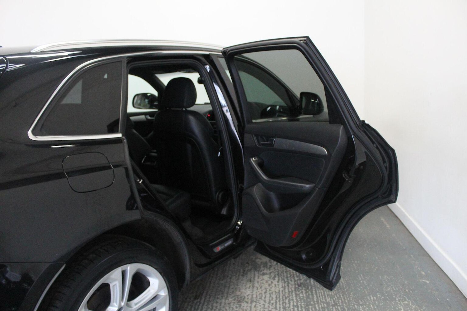 Used Audi Q5 2015 for sale - 77938195: Photo 27