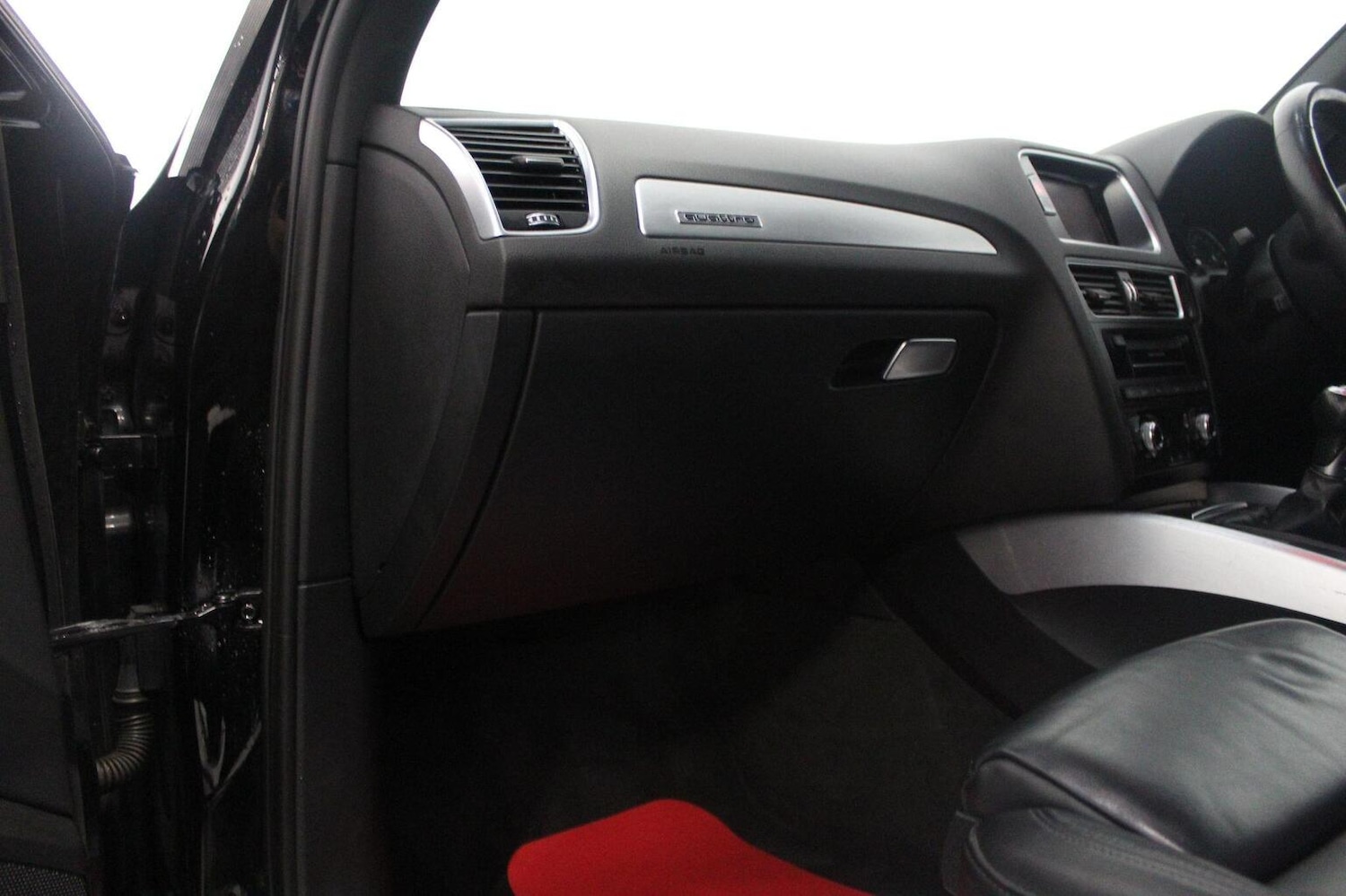 Used Audi Q5 2015 for sale - 77938195: Photo 32