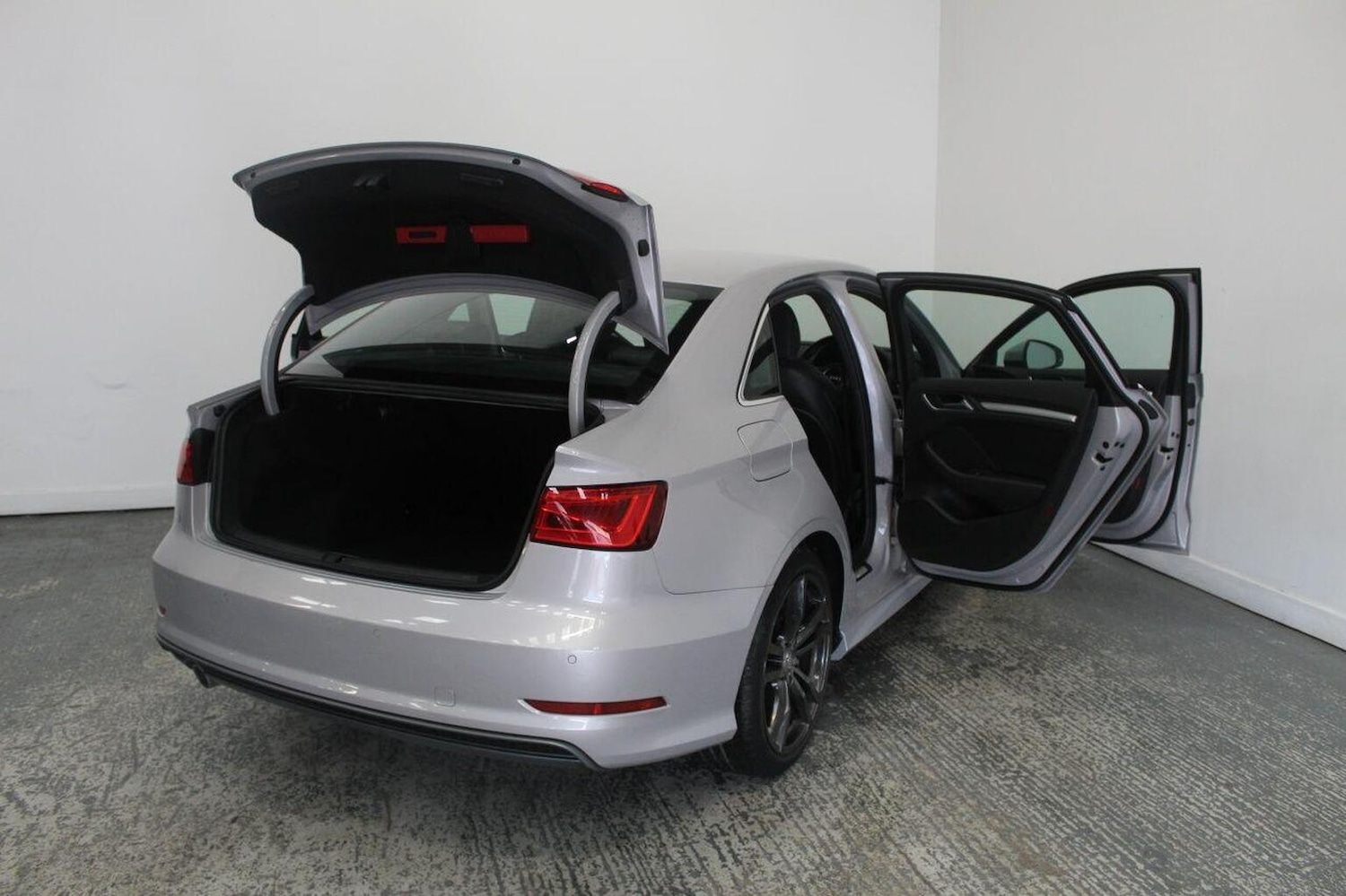 Used Audi A3 2014 for sale - 76380312: Photo 21