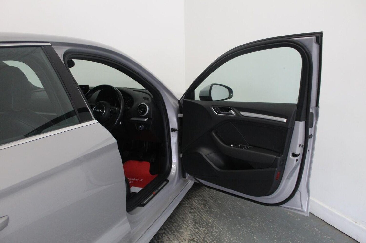 Used Audi A3 2014 for sale - 76380312: Photo 24