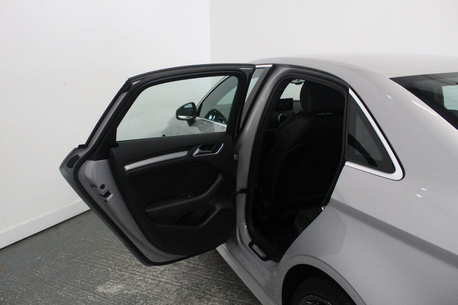 Used Audi A3 2014 for sale - 76380312: Photo 27