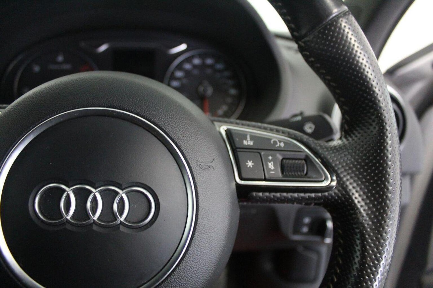 Used Audi A3 2014 for sale - 76380312: Photo 45