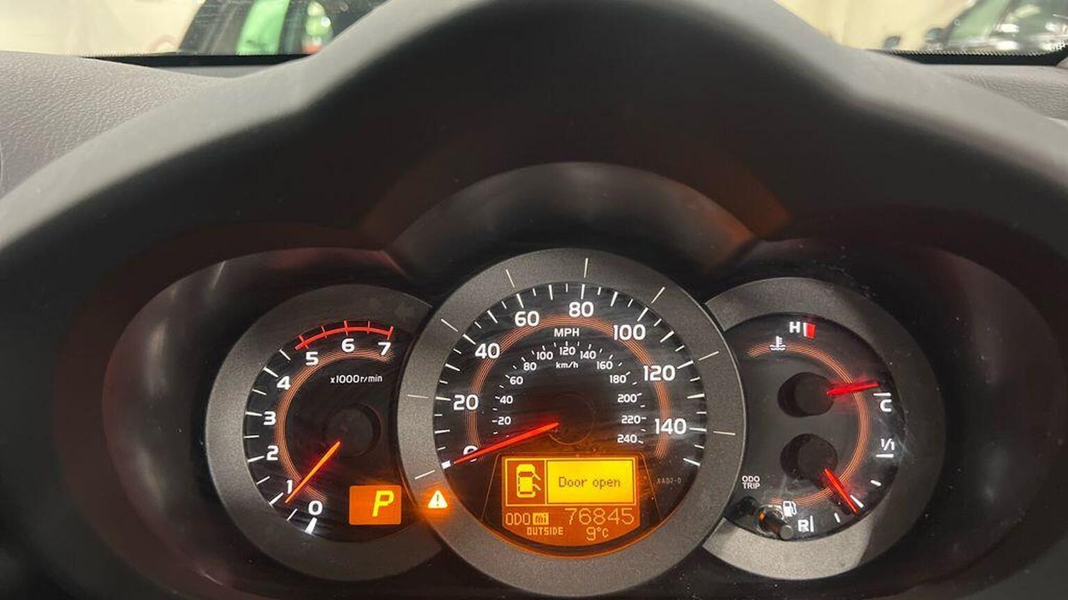 Used Toyota RAV4 2012 for sale - 77937880: Photo 15