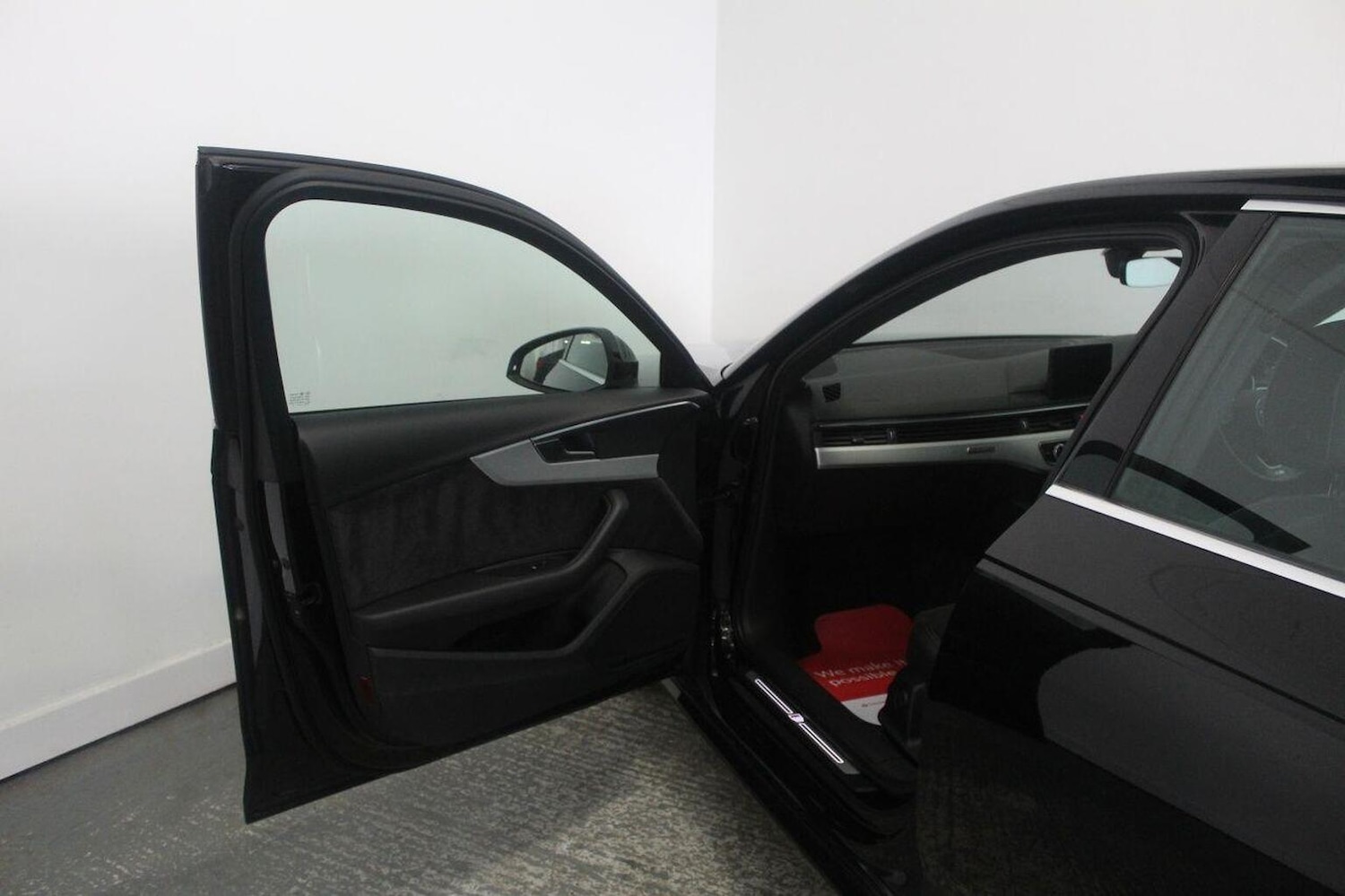 Used Audi A4 2016 for sale - 76956959: Photo 26