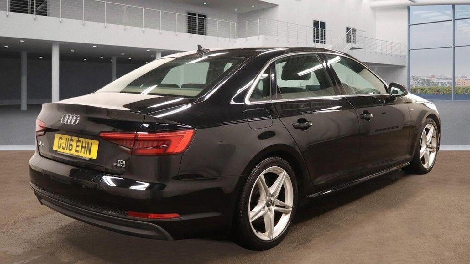 Used Audi A4 2016 for sale - 76956959: Photo 5