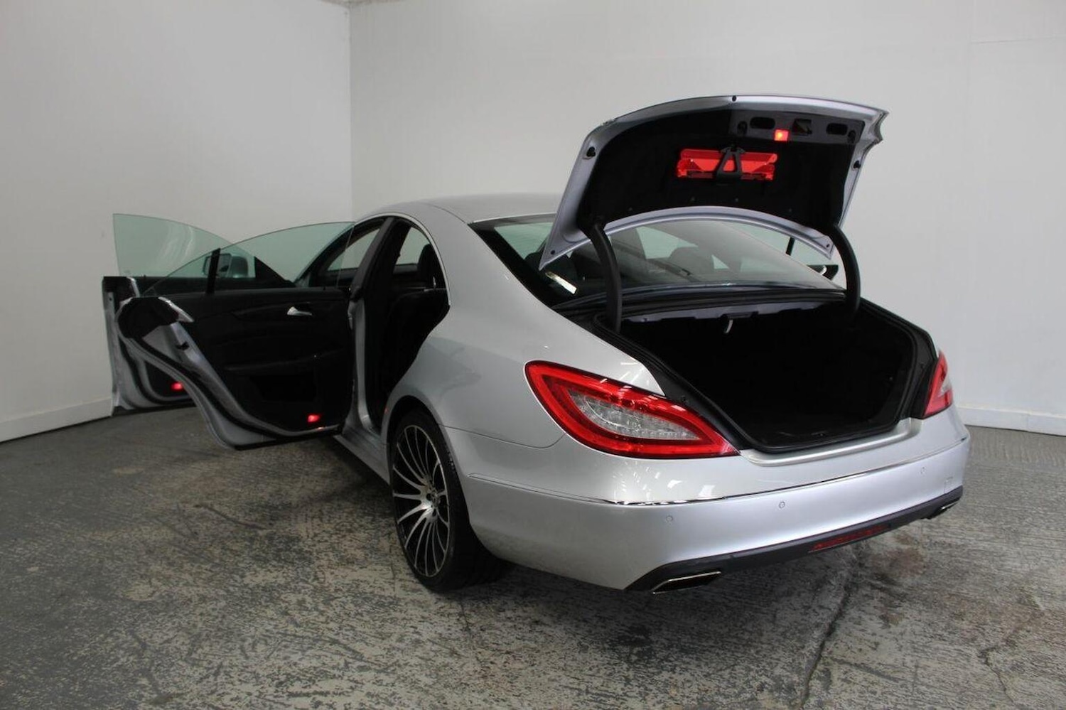 Used Mercedes-Benz CLS 2013 for sale - 76884920: Photo 21