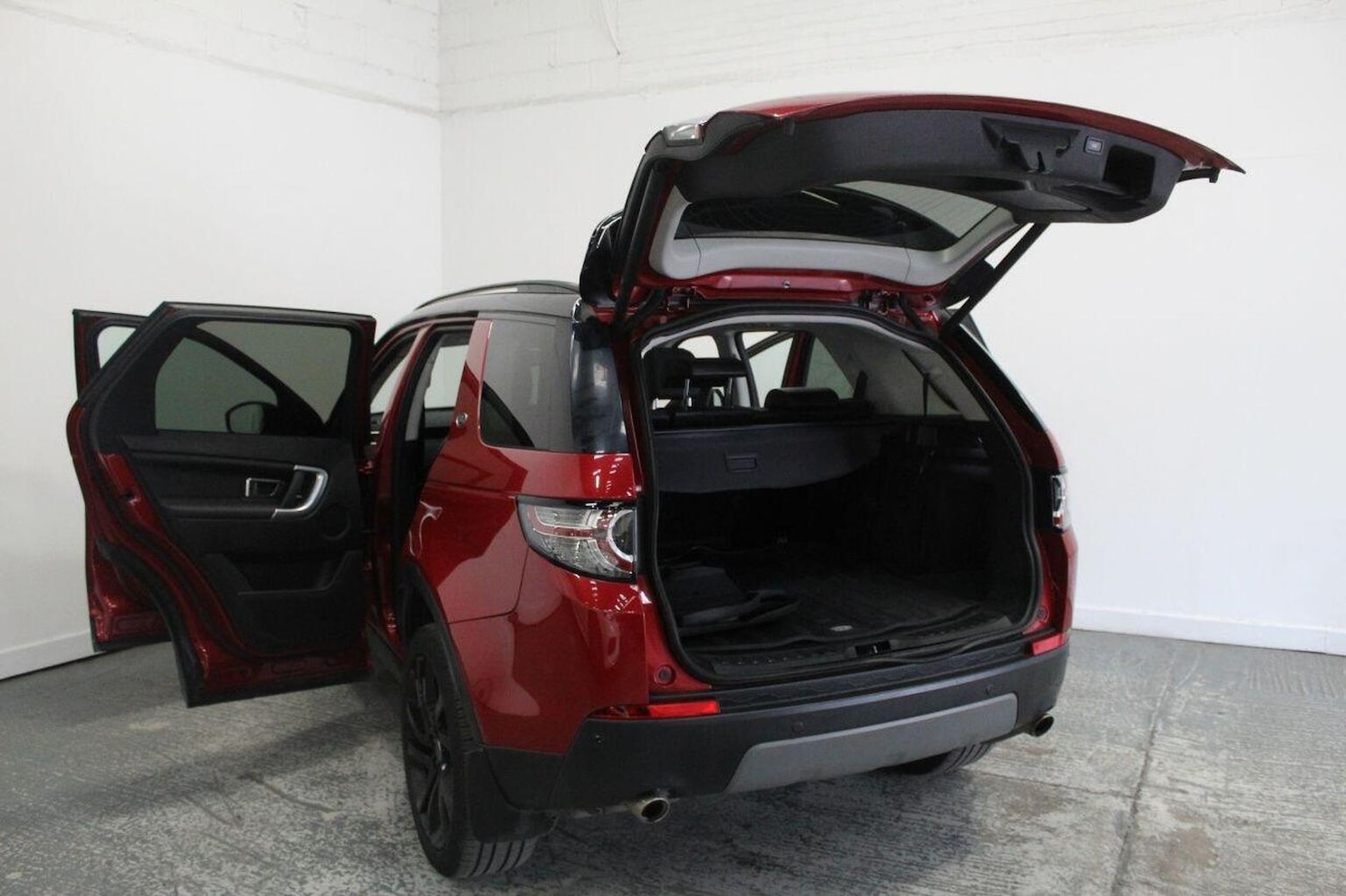 Used Land Rover Discovery Sport 2017 for sale - 77937836: Photo 21