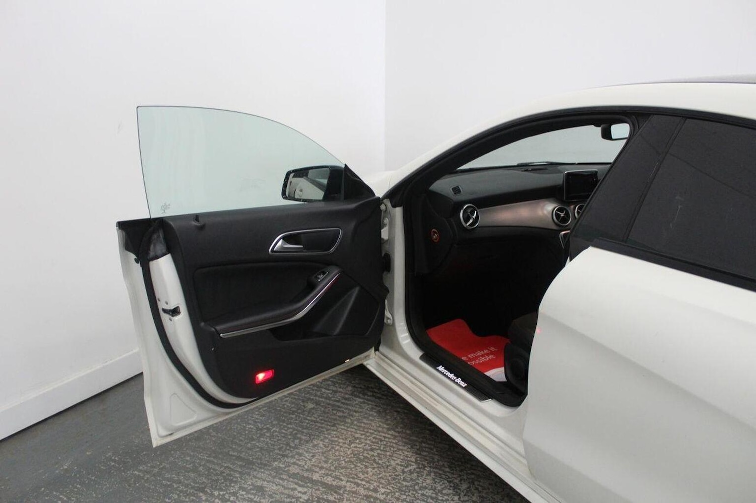 Used Mercedes-Benz CLA 2014 for sale - 76198287: Photo 27
