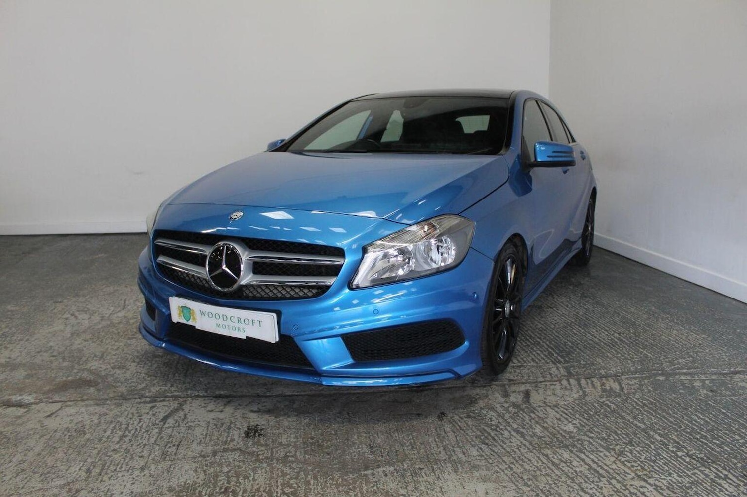 Used Mercedes-Benz A-Class 2013 for sale - 77937794: Photo 2