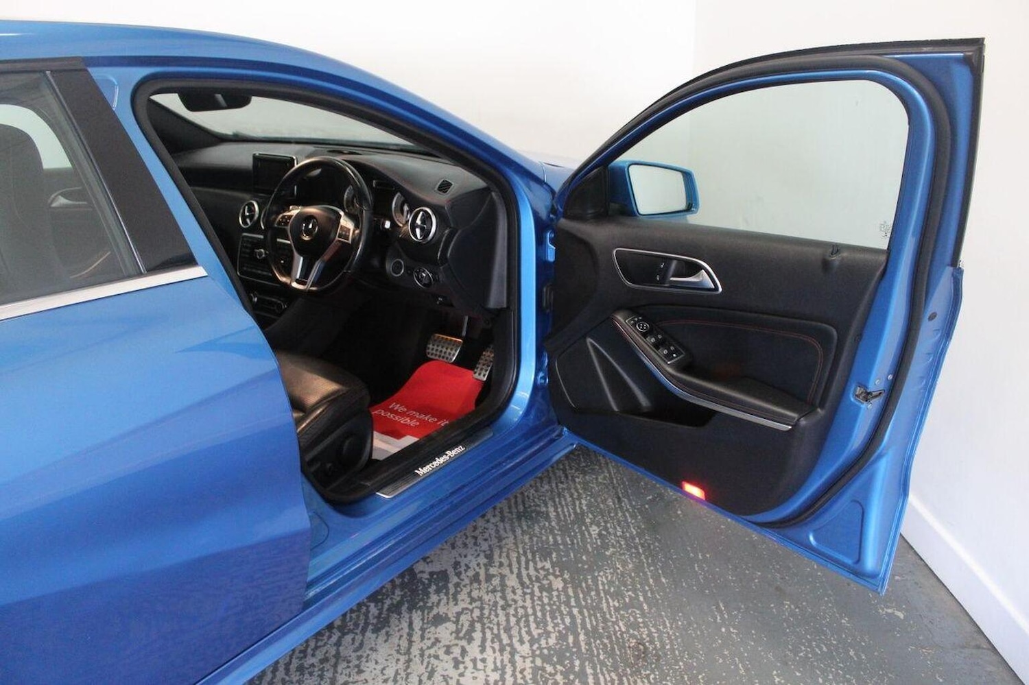 Used Mercedes-Benz A-Class 2013 for sale - 77937794: Photo 27