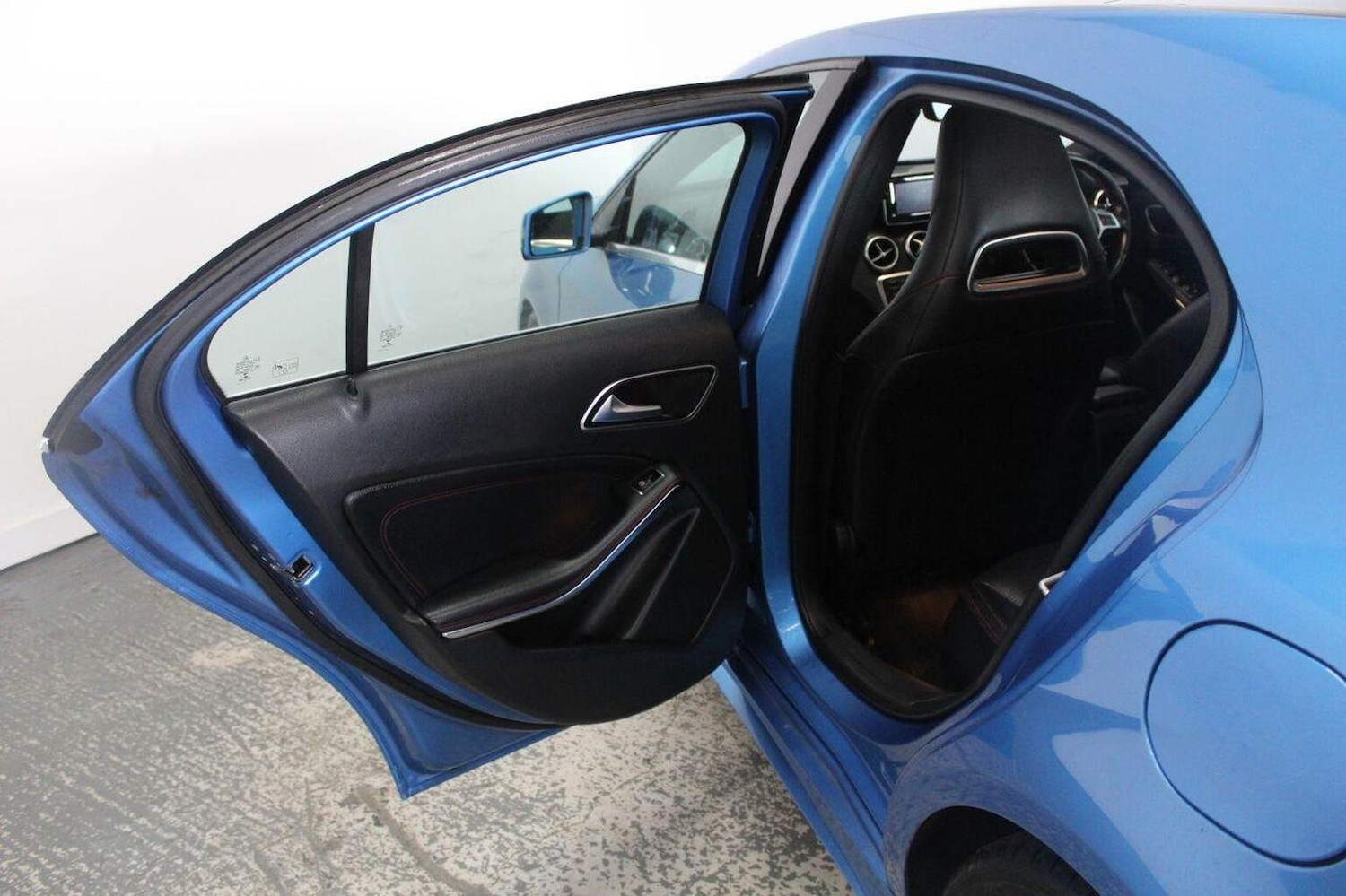 Used Mercedes-Benz A-Class 2013 for sale - 77937794: Photo 29