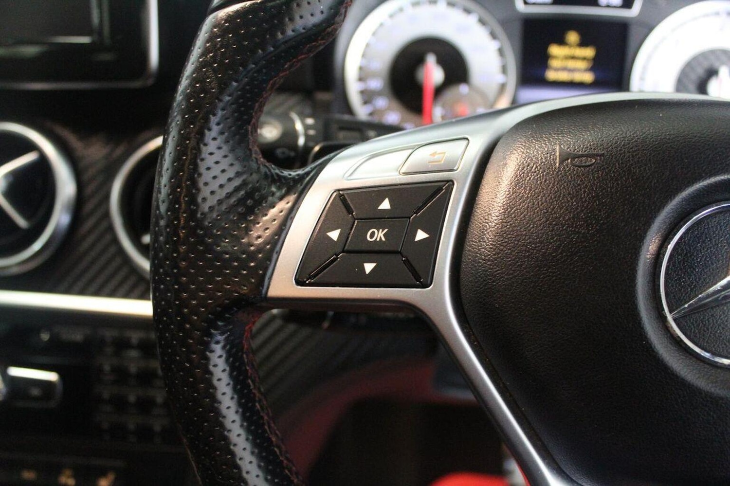 Used Mercedes-Benz A-Class 2013 for sale - 77937794: Photo 48