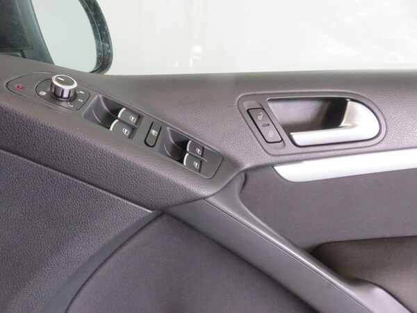 Used Volkswagen Tiguan 2014 for sale - 74858885: Photo 45