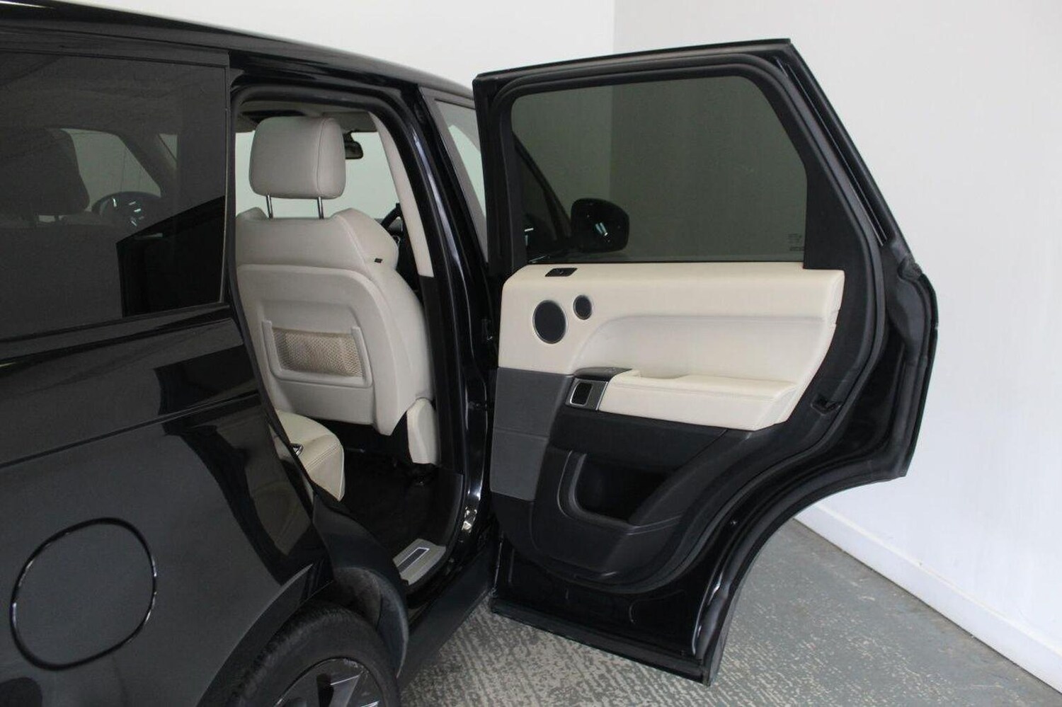 Vehicle 29